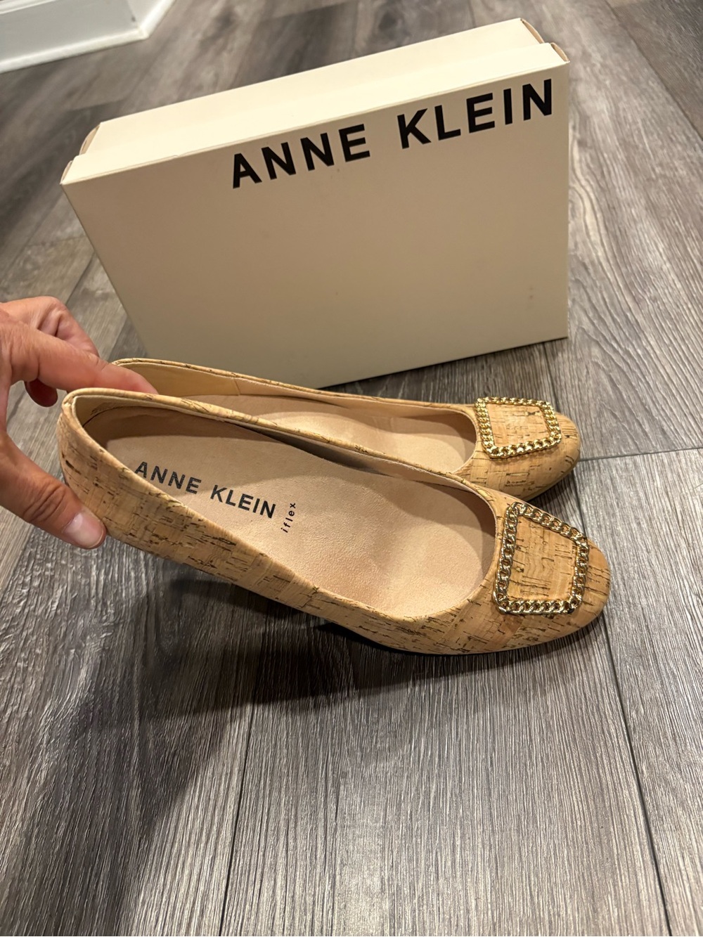 NWT Anne Klein Cork Wedge Pumps in Natural - Picture 2 of 7
